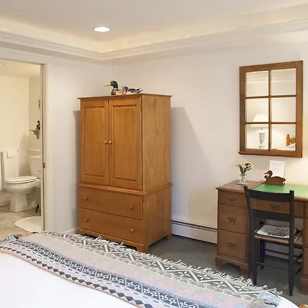 Wooden Duck B&B-2